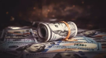 استقرار مفاجئ في أسعار صرف الريال اليمني أمام الدولار والسعودي اليوم الخميس